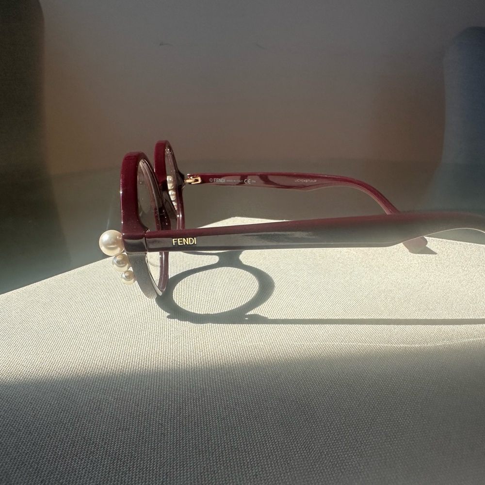 Fendi Round Burgundy Frames with Pearl Temple Accents never worn.. - Picture 5 of 16